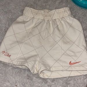 Almost brand new nike fleece comfy shorts!